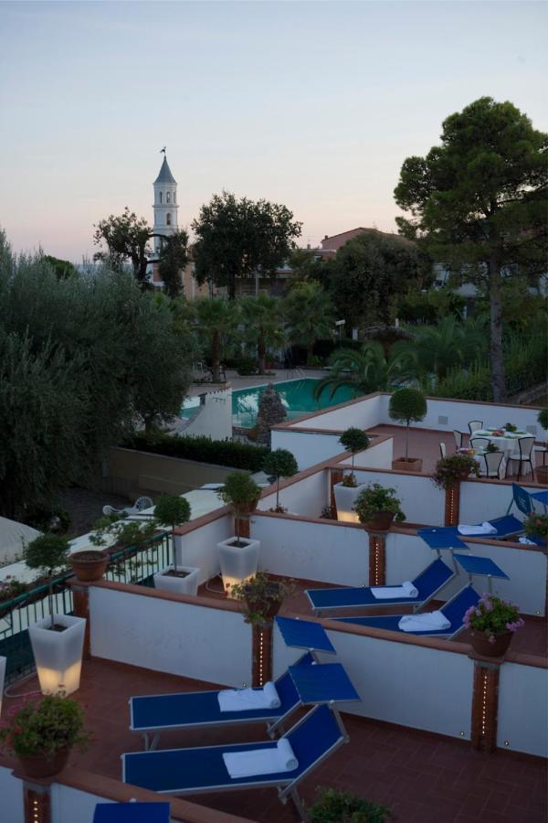 Hotel Ristorante Cavaliere Scario Εξωτερικό φωτογραφία