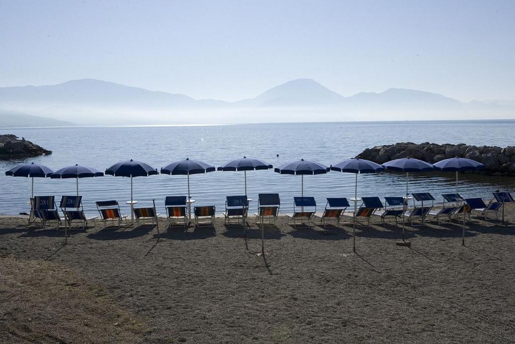 Hotel Ristorante Cavaliere Scario Εξωτερικό φωτογραφία