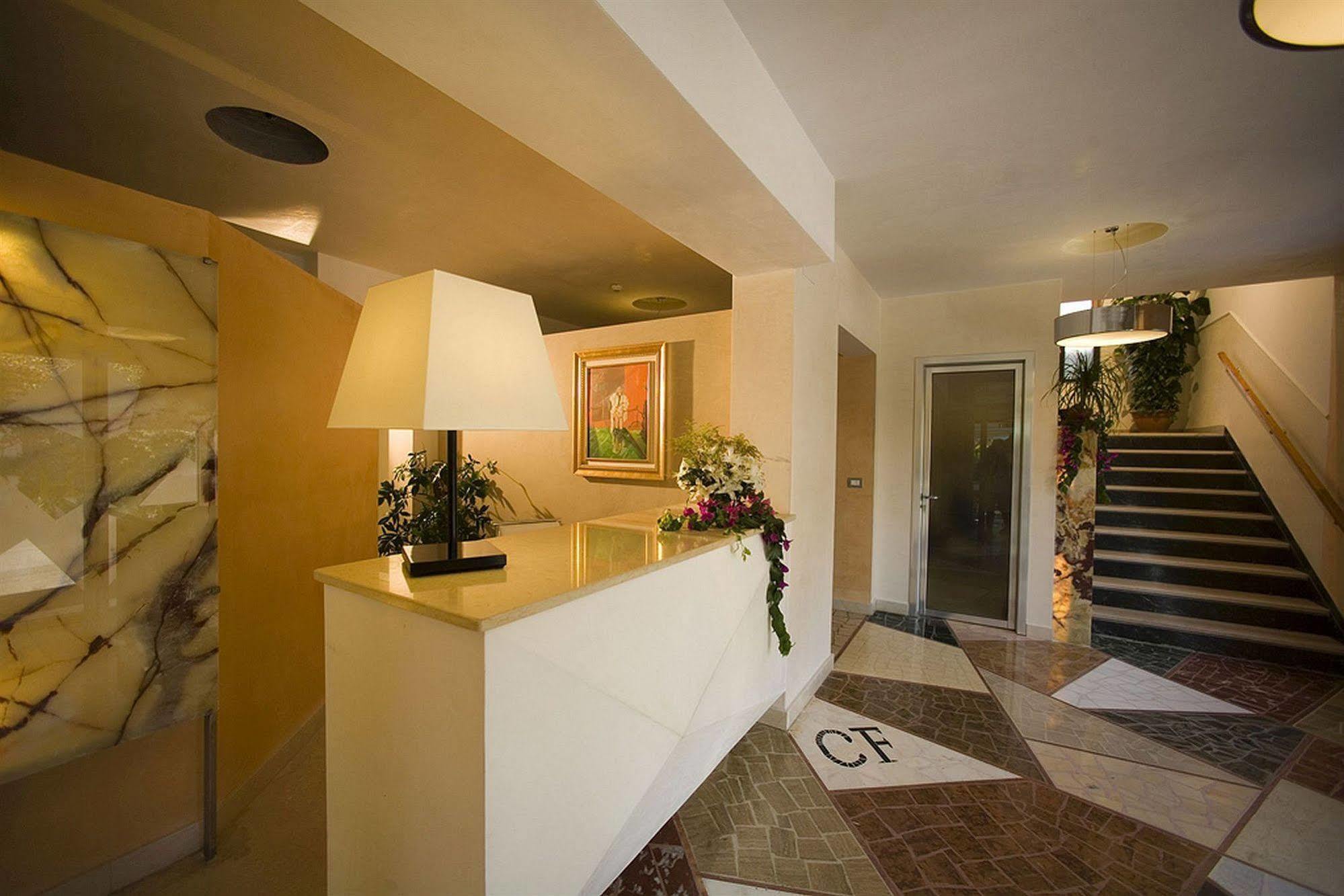 Hotel Ristorante Cavaliere Scario Εξωτερικό φωτογραφία