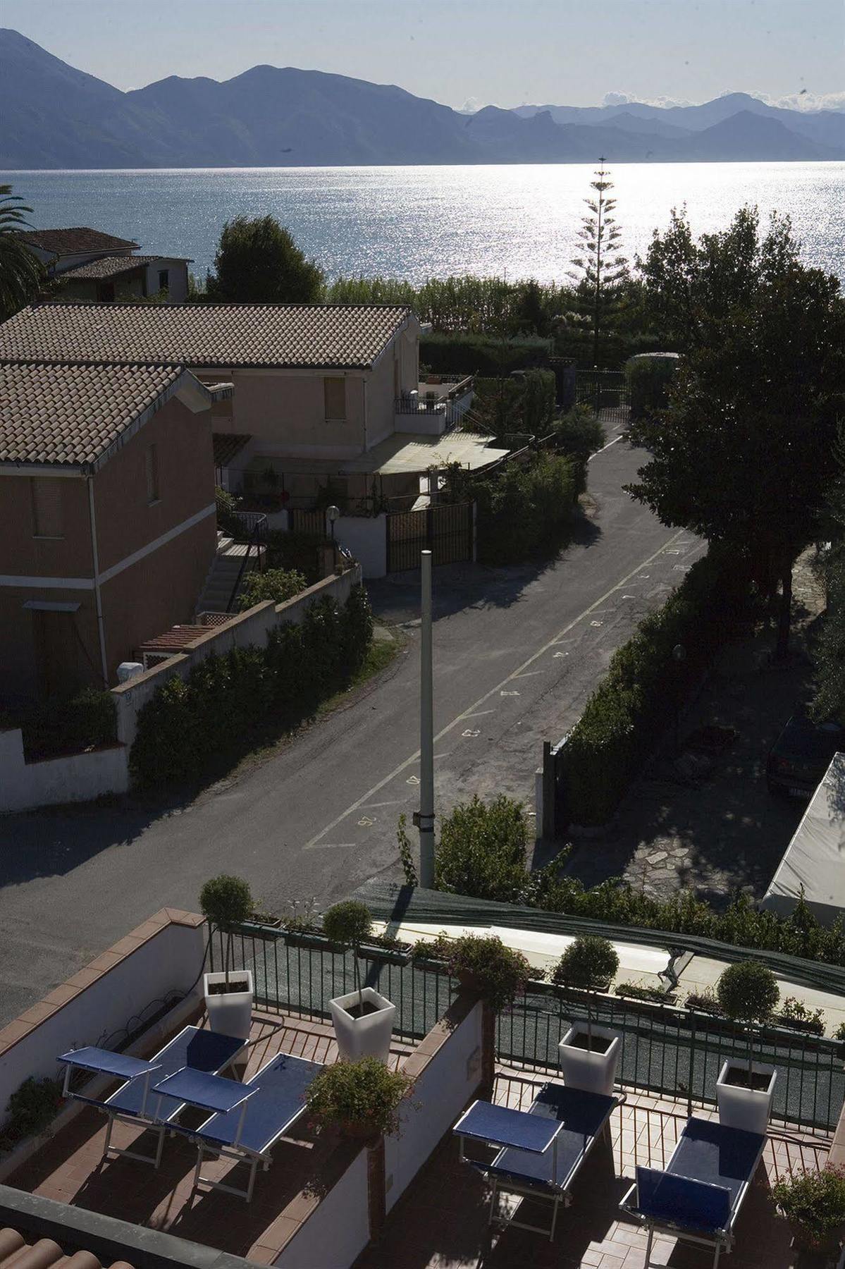 Hotel Ristorante Cavaliere Scario Εξωτερικό φωτογραφία